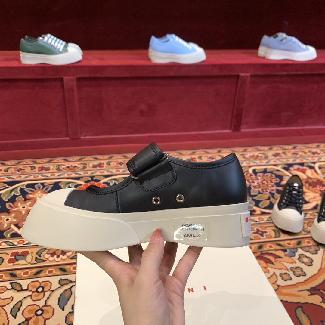 Women's high heels